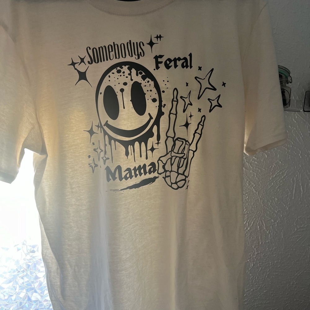Gildan Cream Graphic Tee - Short Sleeve Feral mama